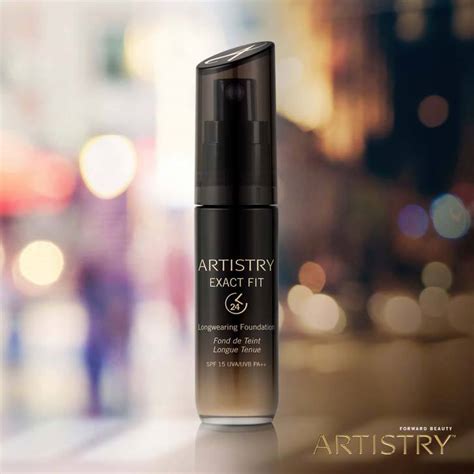 Magia Wdzięku: Długotrwały podkład ARTISTRY EXACT FIT™