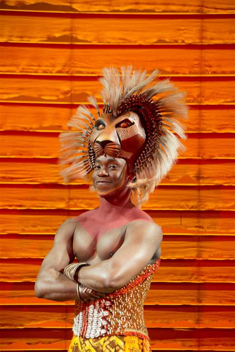 Tiago Barbosa: Actor, Cantante y Modelo negro en Madrid.