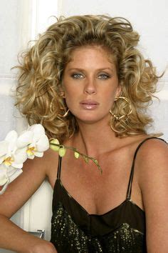 77 melhor ideia de 80's Model Rachel Hunter | rachel hunter, elle ...