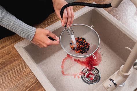 ТОП-5 смесителей с выдвижным изливом для кухни | E-Katalog | Дзен