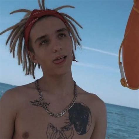 LIL MORTY – НА КУРОРТЕ (AT THE RESORT) Lyrics | Genius Lyrics