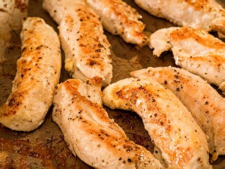 Лесно, бързо и вкусно Пилешко бонфиле (бон филе) пържено на тиган с лимон