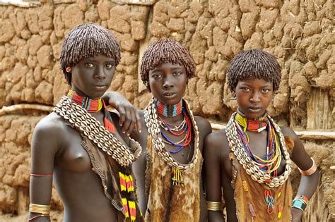 Rudolf Hug, Photography: Travel to the last primitive tribes in Africa