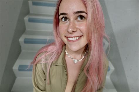 I am a sfw girl :) : r/nonnude