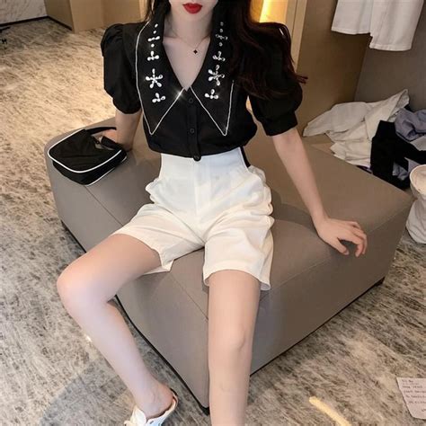 ปักพินโดย sher ใน clothing | เสื้อผ้าแฟชั่น, เสื้อผ้าผู้หญิง, สไตล์เสื้อผ้า