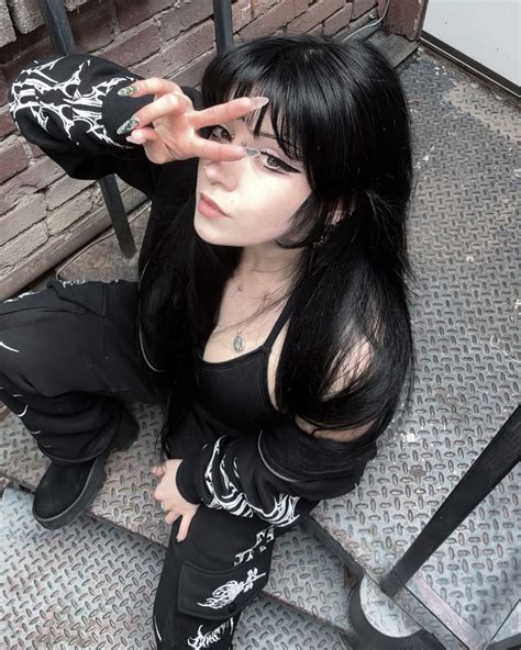 ☽𝔈𝔞𝔳𝔢☾🥀 (@buffgothmom) • Instagram photos and videos