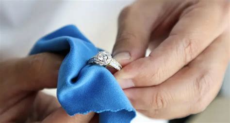 What Does "925" Mean on Jewelry? Guide to Sterling Silver