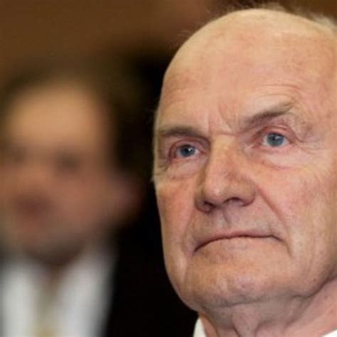 Ferdinand Piech, architect of Volkswagen's global expansion, dies aged ...