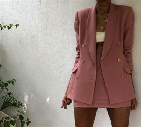 Стильные советы: Какой костюм купить на весну | Classy outfits, Fashion ...