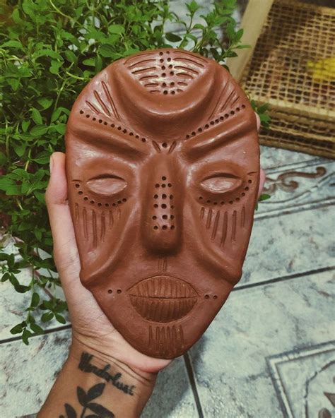 Arte Indigena Com Argila - estudo de cerâmica, 2021. | Máscaras africanas, Mascara indigena ...