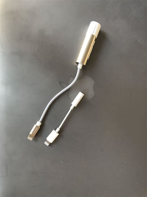 Mcdodo Lightning to Audio Cable (for iPhone 7) w/ charging function