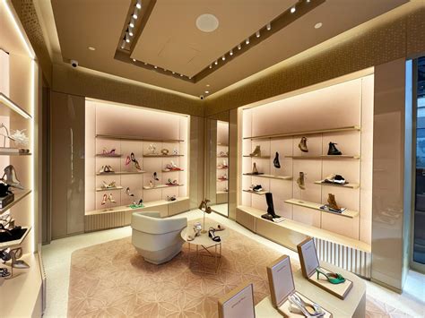 Gianvito Rossi – DPI