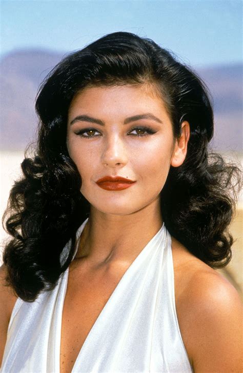 Catherine Zeta Jones Joven