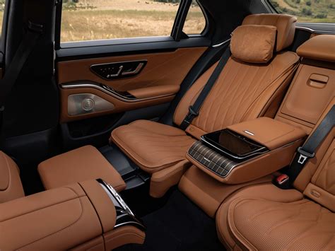 7 Cars and SUVs with the Most 2nd Row Legroom - Autoblog