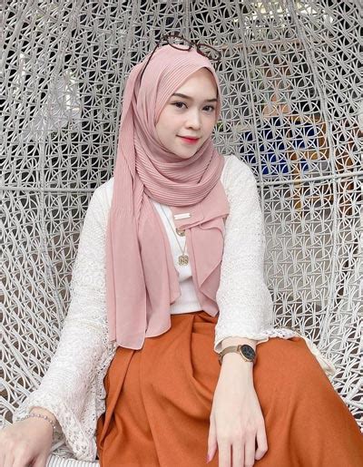 ootd pashmina plisket   penampilanmu makin kekinian
