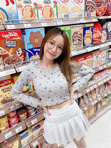 18++ Bagi yang suka Cokelat - Part 2 - Sweet Photograph