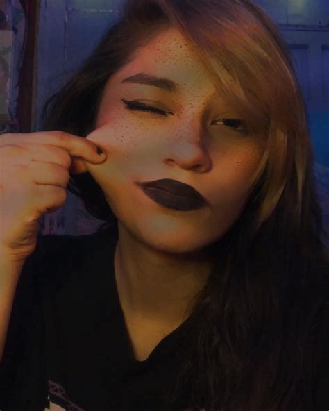 Latina thighs | My fish had a fuck ton of babies, but idk who the baby