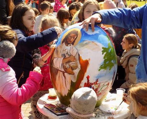 16 произведения на изкуството бяха създадени от деца във Великденското ...