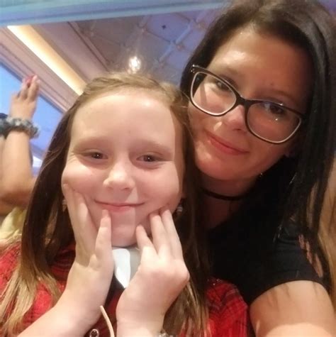 Raelee Wiest-Esqueda