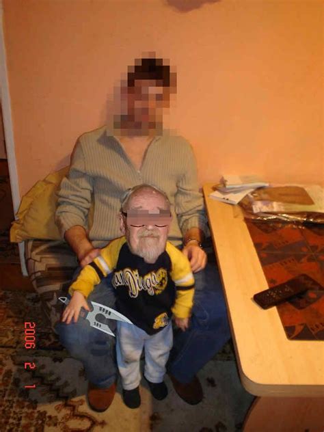 Płatny morderca - Karzeł z doświadczeniem (AllegroFun.pl)