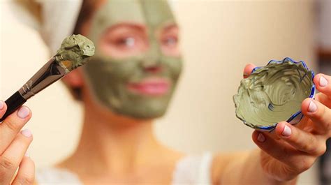 Máscara de argila verde: benefícios para o rosto, pele oleosa, como ...