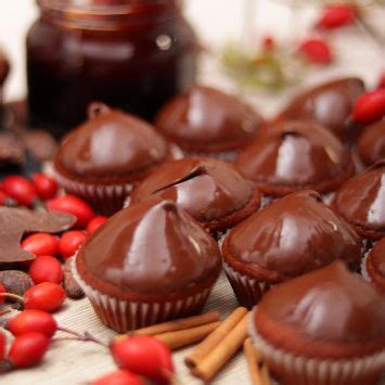Мини кексчета: Поръчай Мини мъфини и капкейкове – Take a Cake Bakeries