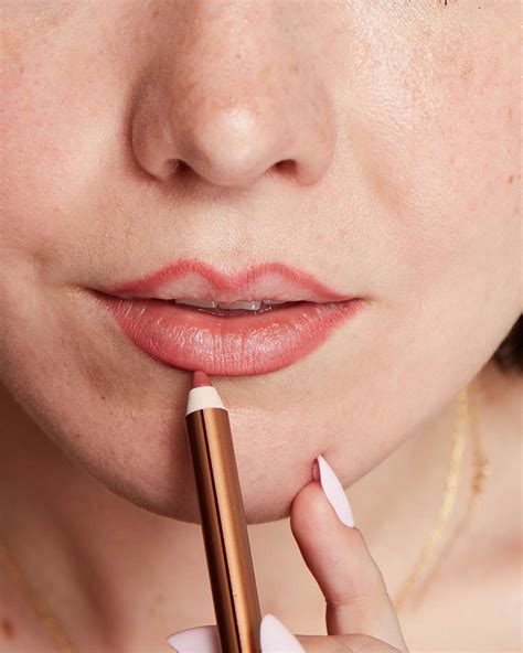 Master the Art of Applying Lipstick Like a Beauty Pro - Hunter Games Magazine