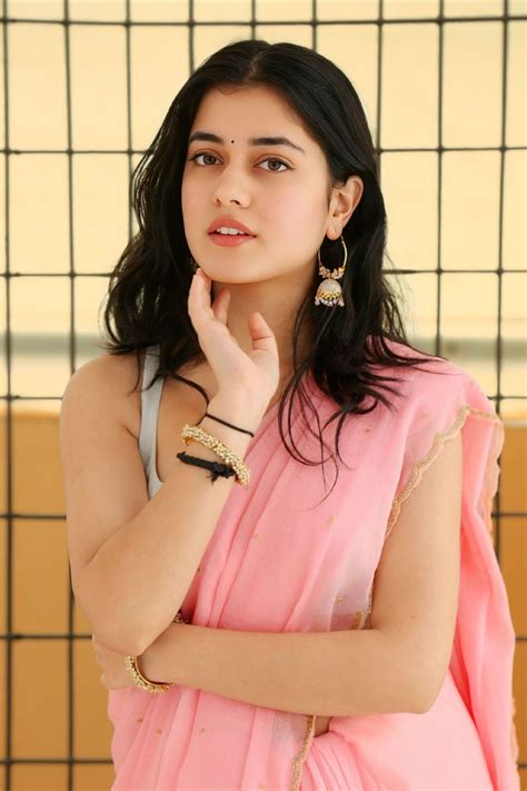 Aishwarya Sharma Peach Saree Look at Drinker Sai Interview Event