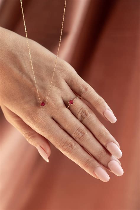 Les bijoux en or rose - Façonnier