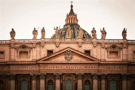 Rome: St. Peter's Basilica and Underground Papal Tombs in Rome