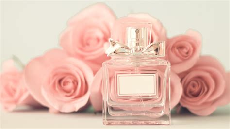 I 5 profumi dolci da donna più amati