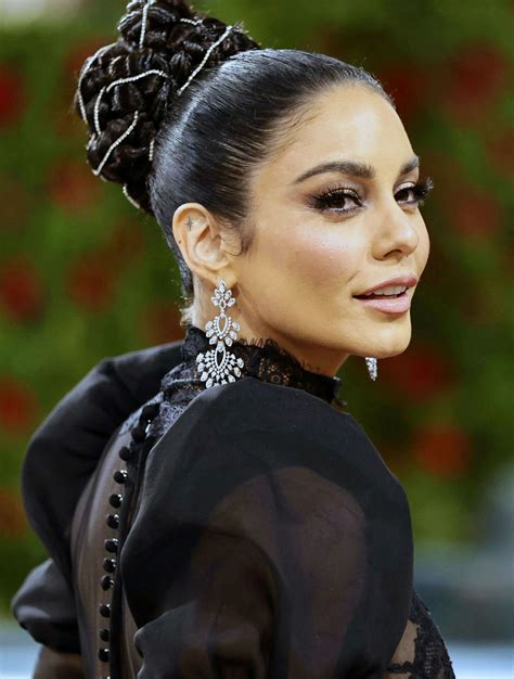 Vanesa Hudgens Nude LEAKED Pics and Porn - Scandal Planet