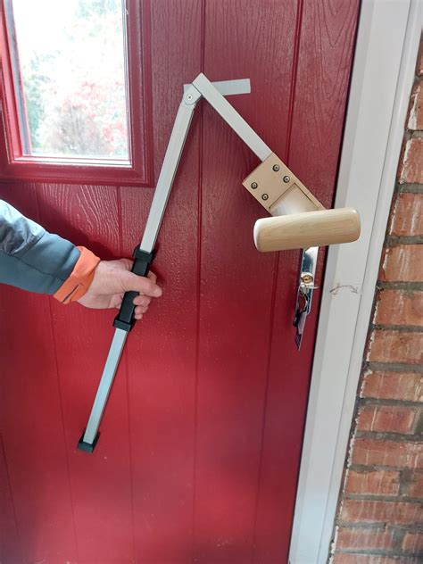 Back Door Locking Mechanism - REMAP - Custom made equipment for