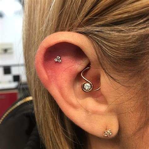 Fotos De Piercing Na Orelha - Piercing Na Orelha | Guia Completo de Piercings na Orelha: Estilos e ...