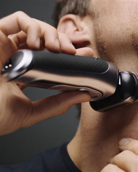 Buy Braun Series 9 9350s Wet &amp; Dry Shaver in Qatar - AlaneesQatar.Qa