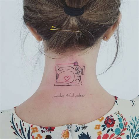 Desenhos Na Nuca - Desenhos De Tatuagens Para Meninas Na Nuca