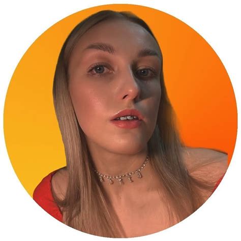 𝐏𝐨𝐥𝐢𝐧𝐚, 𝐓𝐡𝐞 𝐂𝐫𝐞𝐚𝐭𝐨𝐫 (@ne__polina) on Threads