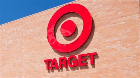 Target CEO says shoppers are being conservative but vows to 'play to ...