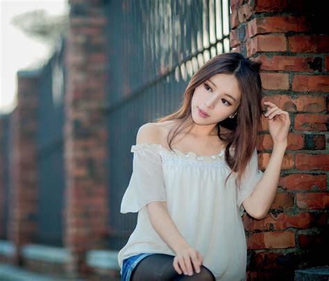 [100+] Chinese Girl Wallpapers | Wallpapers.com