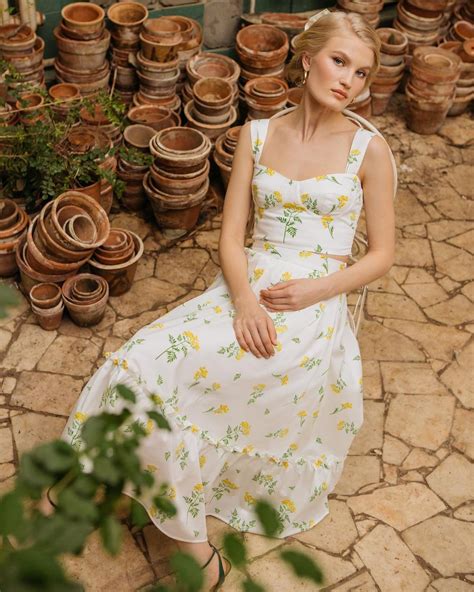 𝒜 𝓈𝑜𝓅𝒽𝒾𝓈𝓉𝒾𝒸𝒶𝓉𝑒𝒹 𝒻𝒶𝓈𝒽𝒾𝑜𝓃 𝒷𝓇𝒶𝓃𝒹 в Instagram: «NEW 🌼 Топ и юбка из хлопка ...