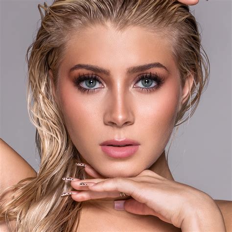 Bella Basque - https://www.famousbirthdays.com/people/bella... | Facebook