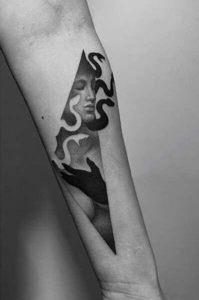25 Medusa Tattoo Design Ideas with Meaning