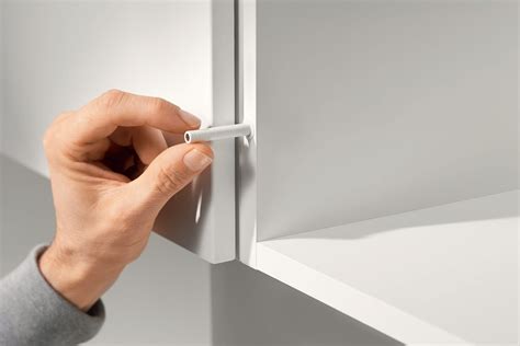 TIP-ON for doors Assembly and installation | Blum
