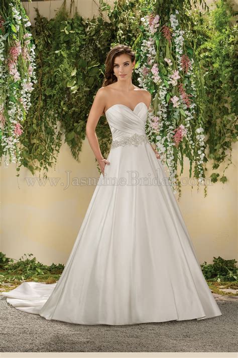 Brides Dresses With Diamonds