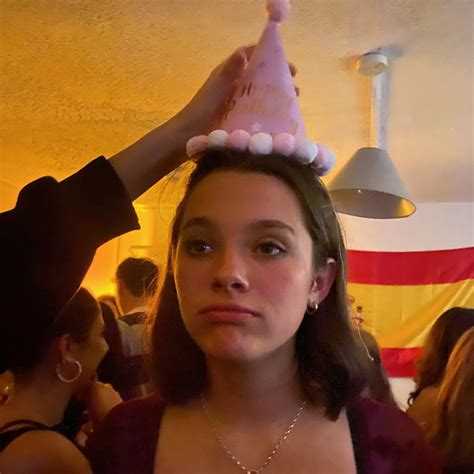 Logistic details of how Bonnie Blue slept with 1,057 men in a day