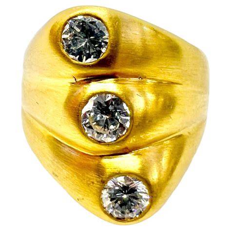 Sophia D. 18K Yellow Gold Diamond Ring For Sale at 1stDibs