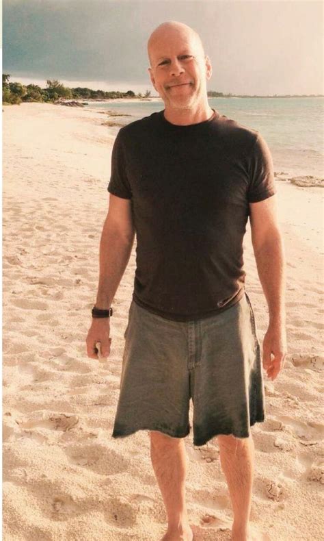 BRUCE WILLIS HIS HEARTBREAKING DIAGNOSIS | People US - entertainment ...