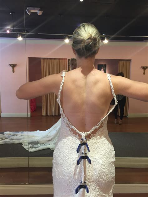 Put me in a wedding dress | Beachweddingtips.com