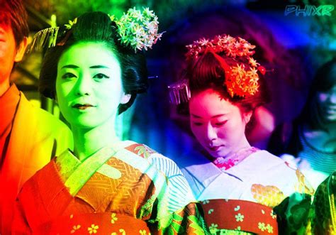 Phixr Photo Editor - TutorialChip