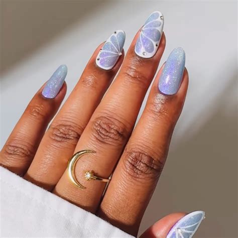 13 Periwinkle Nail Ideas to Try This Spring and Beyond